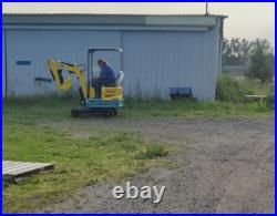 Free Shipping Mini Excavator Garden Gasoline USA Inventory 13.5HP Crawler Digger