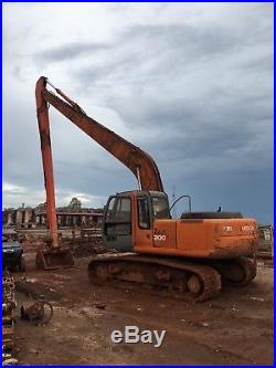 Hitachi ZX200LC with long Reach Stick and Bucket 2001