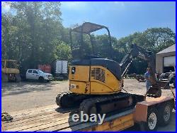 John Deere 27D Mini Excavator WithHydraulic Thumb