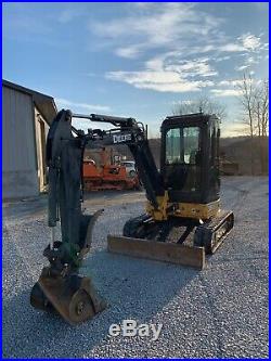 John. Deere 35D Hydraulic Excavator With Thumb and Coupler