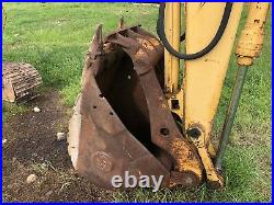 John Deere 490E Excavator