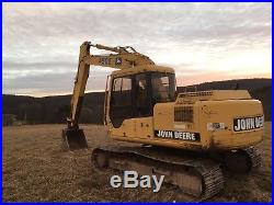 John Deere 490 E Excavator