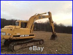 John Deere 490 E Excavator
