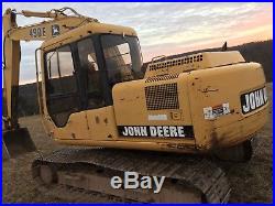 John Deere 490 E Excavator