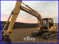 John Deere 490 E Excavator