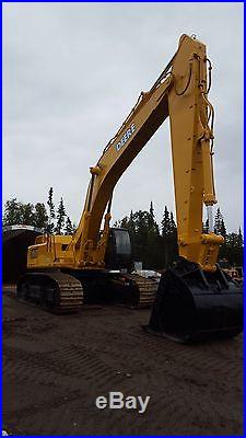 John Deere 750 Excavator