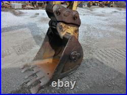 Kobelco 135 SRLC Excavator, Pattern Changer, Aux Hydraulics & Coupler, 8,830 Hrs