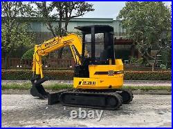Komatsu PC28UU Mini Excavator with Hydraulic Thumb S/N 4855
