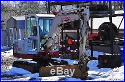 Mini Excavator Takeuchi TB135 Enclosed Cab Dozer Blade Backhoe Rubber Tracks
