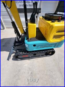 NEW Dig Master DM100 13.5HP RATO Gas Engine Mini Excavator Digger NEW Dig Master DM100 13.5HP RATO Gas Engine Mini Excavator Digger