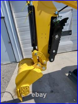 NEW Dig Master DM100 13.5HP RATO Gas Engine Mini Excavator Digger NEW Dig Master DM100 13.5HP RATO Gas Engine Mini Excavator Digger