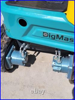 NEW Dig Master DM100 13.5HP RATO Gas Engine Mini Excavator Digger NEW Dig Master DM100 13.5HP RATO Gas Engine Mini Excavator Digger