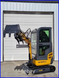 NEW Mini Excavator 1 ton AGT QK18RXSC 13HP Digger with Air Conditioning