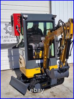 NEW Mini Excavator 1 ton AGT QK18RXSC 13HP Digger with Air Conditioning