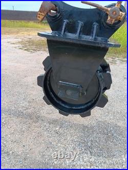 New Compaction Wheel For CAT 305,305.5 Mini Excavators 45mm Pin Holes