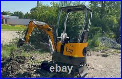 New Mini Excavator, 1 Ton EPA Certified USA Gas Briggs & Stratton Engine