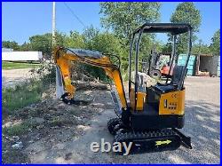 New Mini Excavator, 1 ton EPA Certified USA Gas Briggs & Stratton Engine