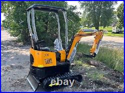 New Mini Excavator, 1 ton EPA Certified USA Gas Briggs & Stratton Engine