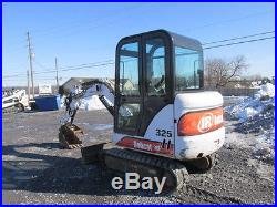 Nice Bobcat 325 Mini Excavator With Cab & Hydraulic Thumb