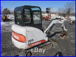 Nice Bobcat 325 Mini Excavator With Cab & Hydraulic Thumb