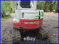 Takeuchi TB138FR mini excavator 2 speed travel digs 11' deep runs great