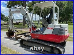 Takeuchi Tb250 Mini Excavator