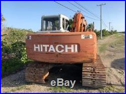 Track Hoe / Excavator Hitachi