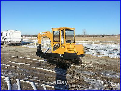 Yanmar B27 Mini Excavator Trackhoe Backhoe Dozer Yanmar Diesel Cab with Heat